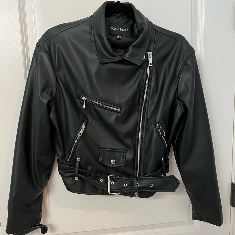 Black Vegan Leather Jacket. size Medium. NWOT. Ookie and Lala